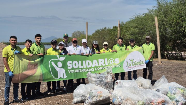 Voluntariado de Supermercados La Colonia impulsa jornada de limpieza en la playa de San Lorenzo.