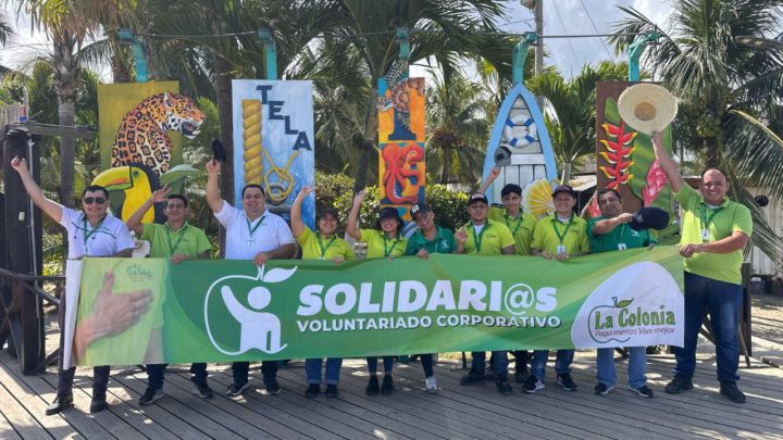 Supermercados La Colonia reafirma su compromiso ambiental con jornada de limpieza en playa de Tela