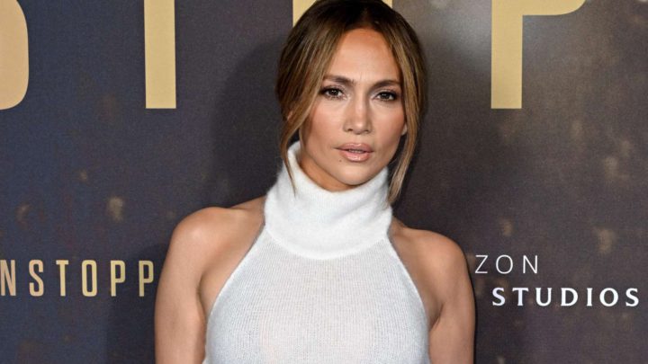 Jennifer Lopez conducirá los American Music Awards 2025