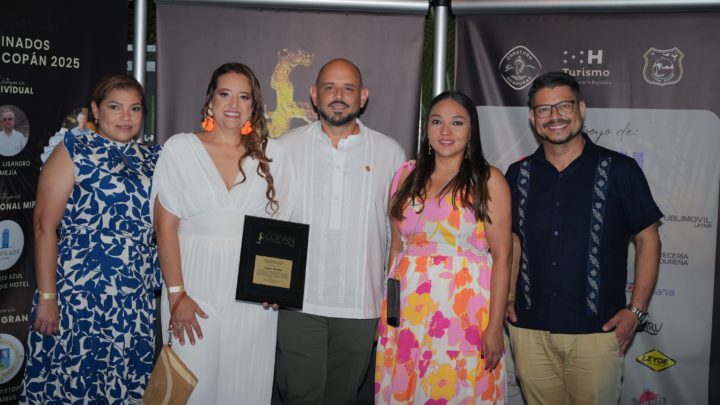 Espresso Americano recibe reconocimiento en los Premios Copán 2025.