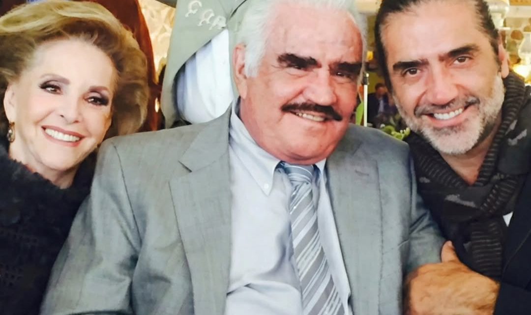 Alejandro Fernández celebra con amor a su padre Vicente