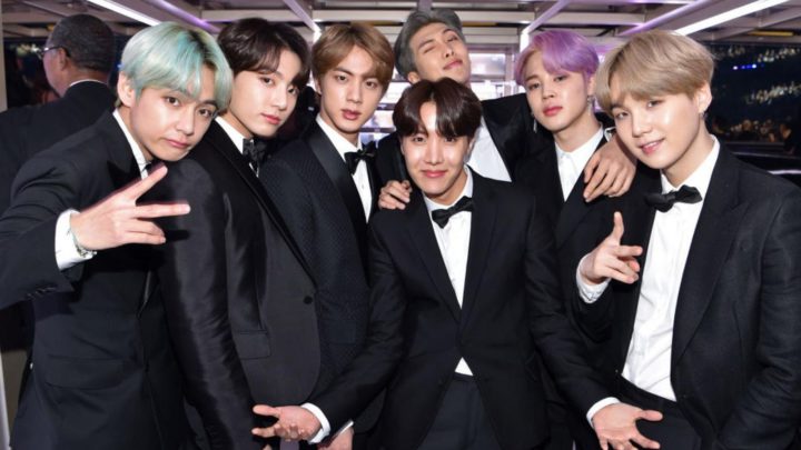 BTS regresa a Seúl con seguridad reforzada y alerta elevada