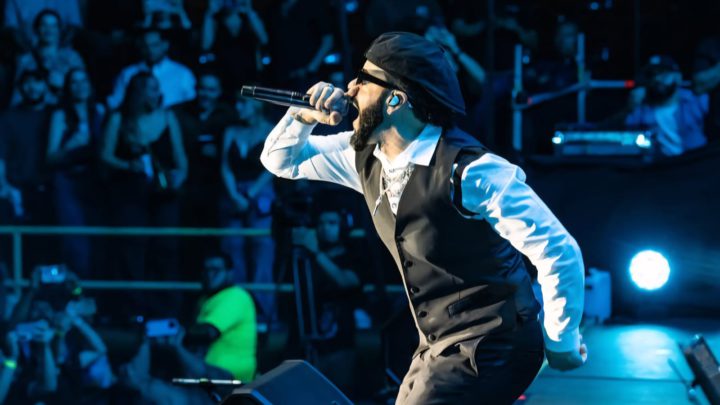 Yandel conquista Tegucigalpa con su show Sinfónico y un Coliseum repleto