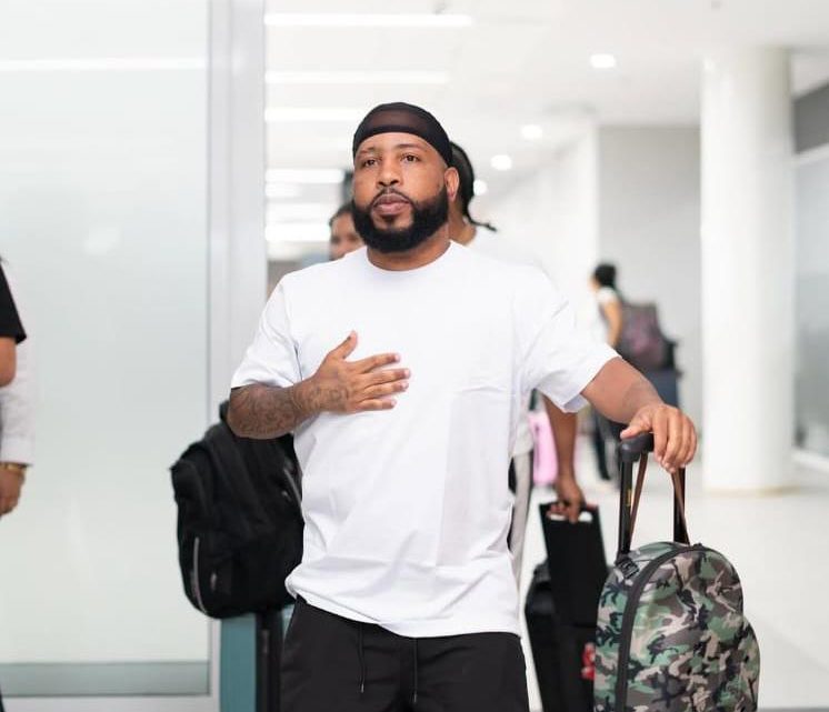 Chimbala ya está en Honduras y promete probar el famoso pollo chuco