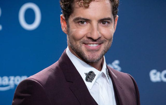 David Bisbal envía saludo exclusivo a La Top Radio 107.7 y presenta su nuevo tema “Vivir Así Es Morir de Amor”