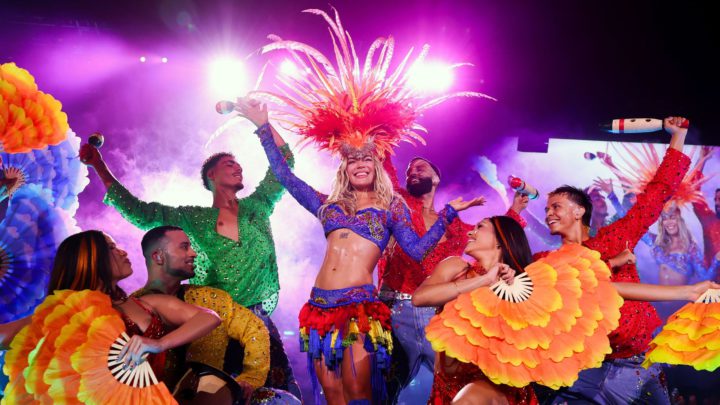 Karol G sacude las redes con el anuncio de su gira mundial «Tropitour» 2026