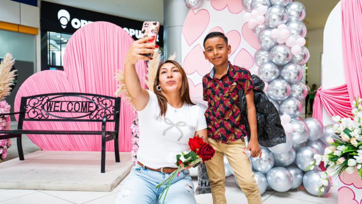 ASÍ CELEBRÓ GRUPO PREMIER A LAS MAMÁS DE HONDURAS