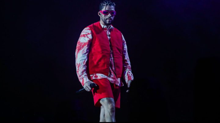 Bad Bunny y la moda: así se lleva el reguetón hasta el lujo y la diversidad sexual