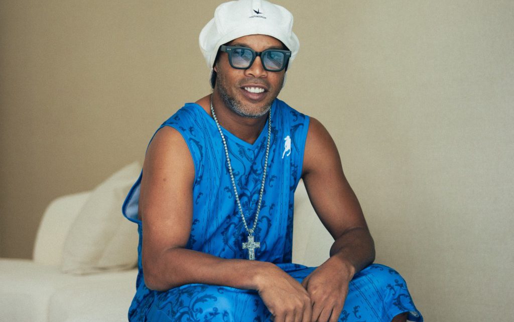 Ronaldinho reúne a Sean Paul y grandes artistas internacionales en el lanzamiento de “Camisa 10”