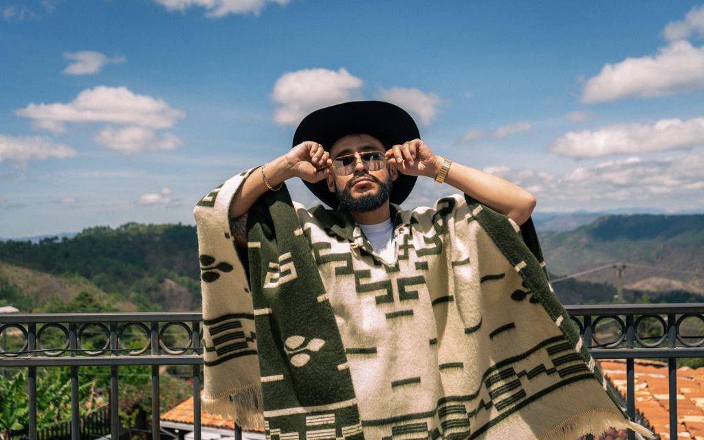 EL QUANTUM PRESENTA «PEQUEÑA QUEEN»: UNA FUSIÓN EXPLOSIVA ENTRE REGGAETÓN Y REGIONAL MEXICANO