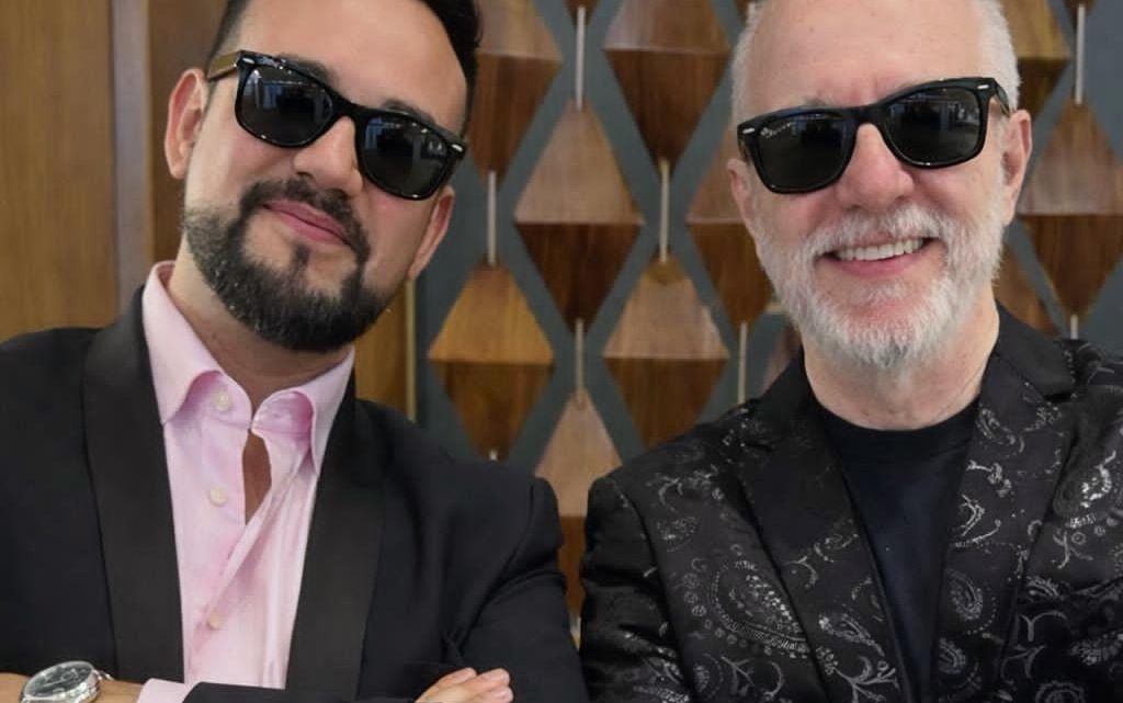 El production manager detrás de grandes artistas lanza un libro para creadores que quieren vivir de su talento