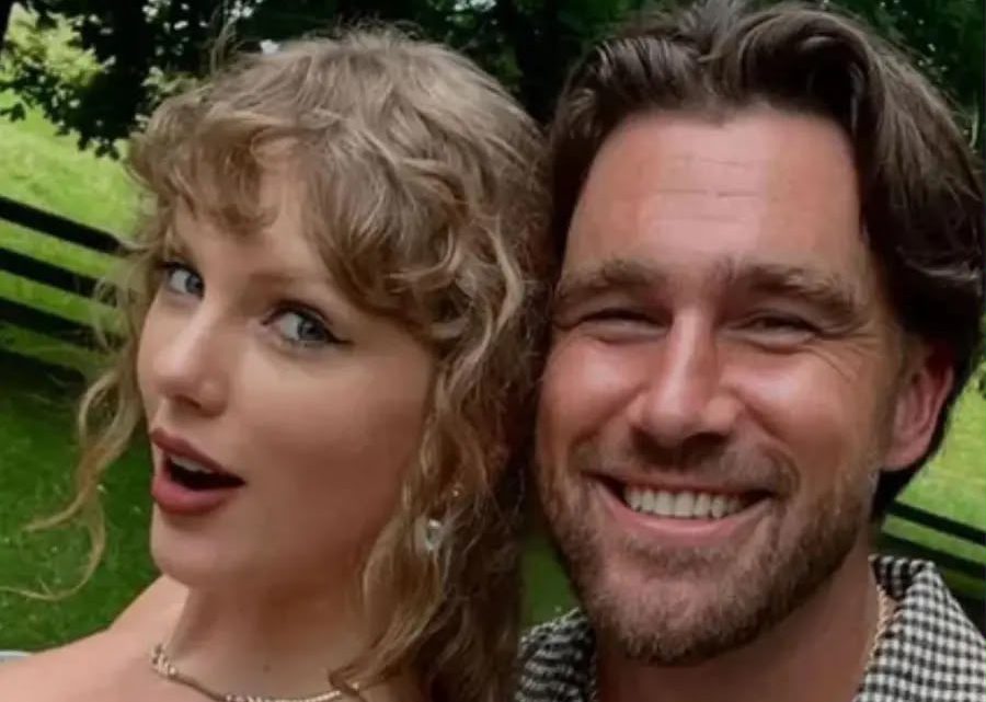Por 25 dólares, los fanáticos compraron la basura de la boda de Taylor Swift